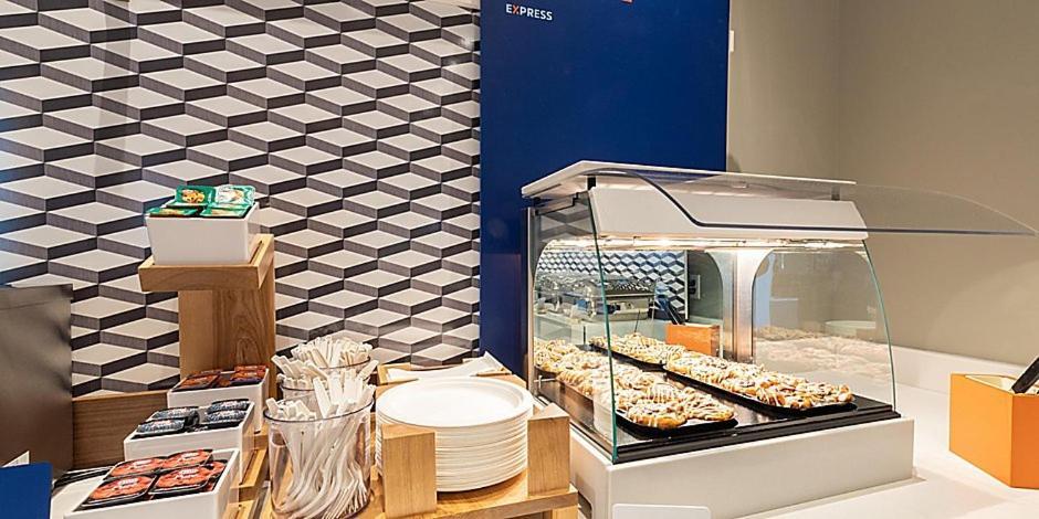Holiday Inn Express & Suites - Harrisonburg University Area By Ihg Eksteriør bilde