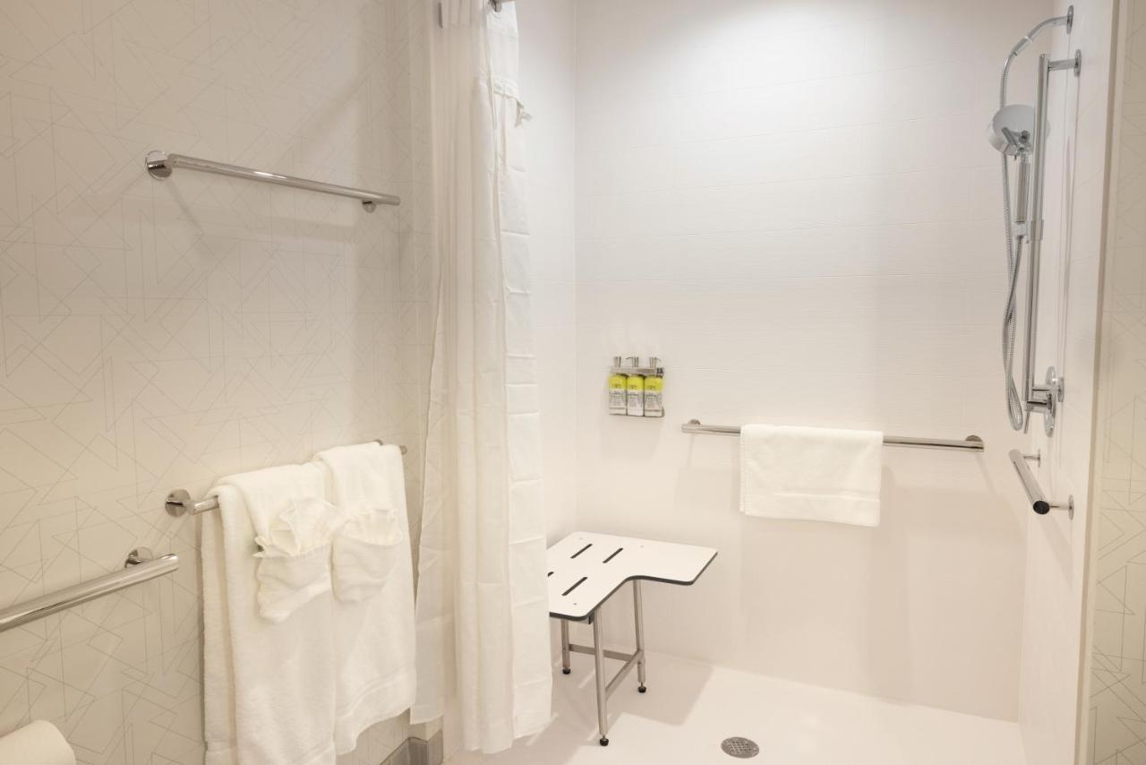 Holiday Inn Express & Suites - Harrisonburg University Area By Ihg Eksteriør bilde